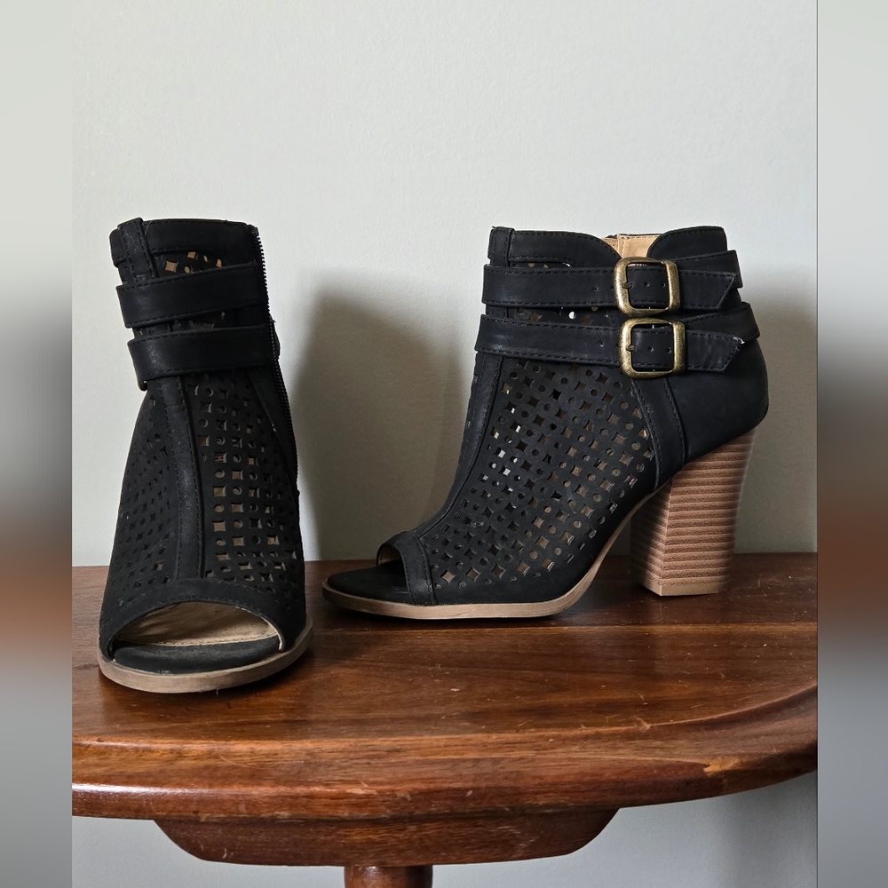 Black Peep-Toe Ankle Boots Size 6.5